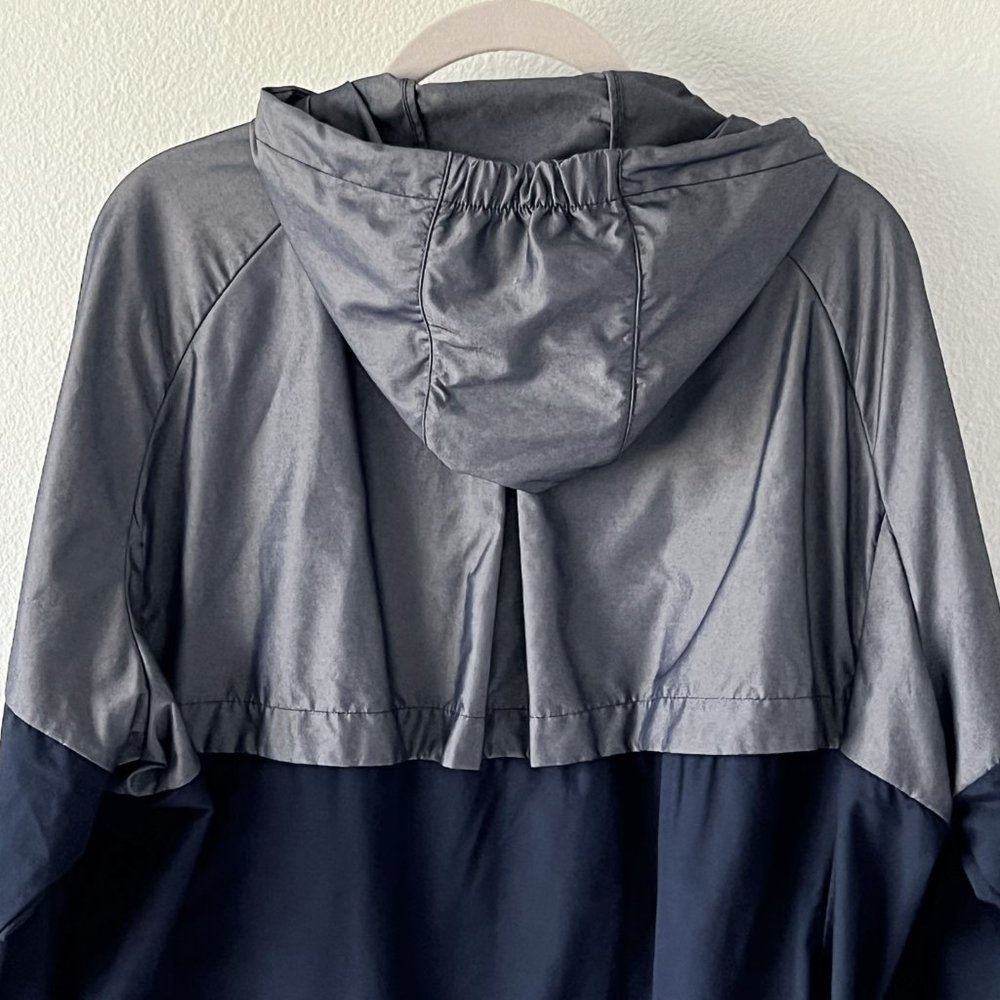 NIKE Womens Two Tone Blue Sports Windrunner Jacket with Hood Size XL - Picture 4 of 12